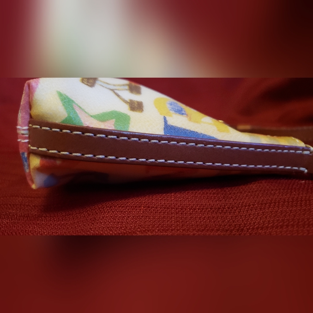 Dooney & Bourke 👛 Multicolor Women's Wristlet NWOT - Picture 5 of 13